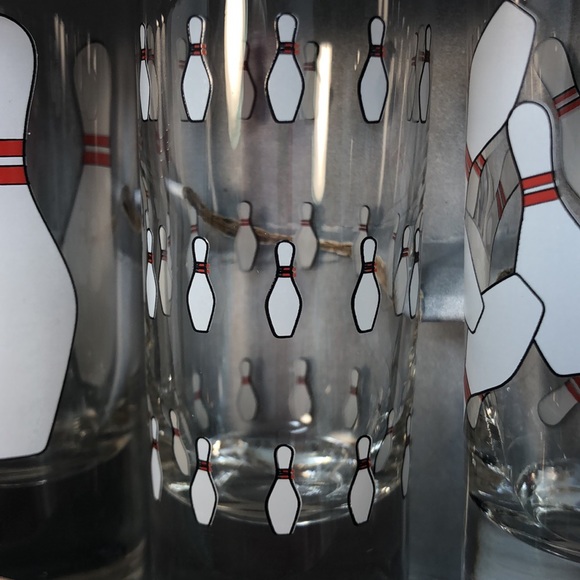 Bowling shot glasses different print on each glass new in original box set of 6 - Picture 4 of 11